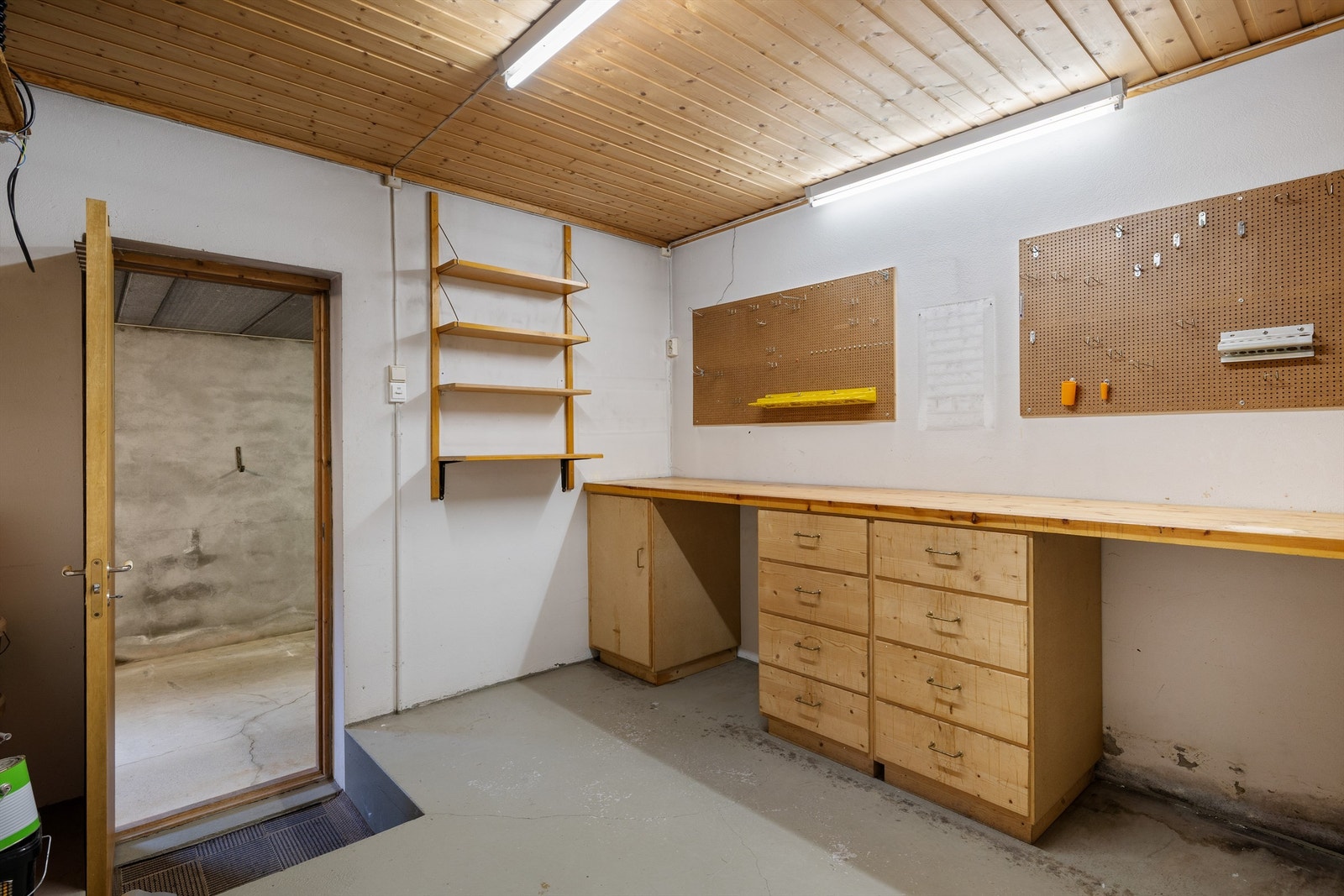 Hobbyrom ved garasje. Galleribilde