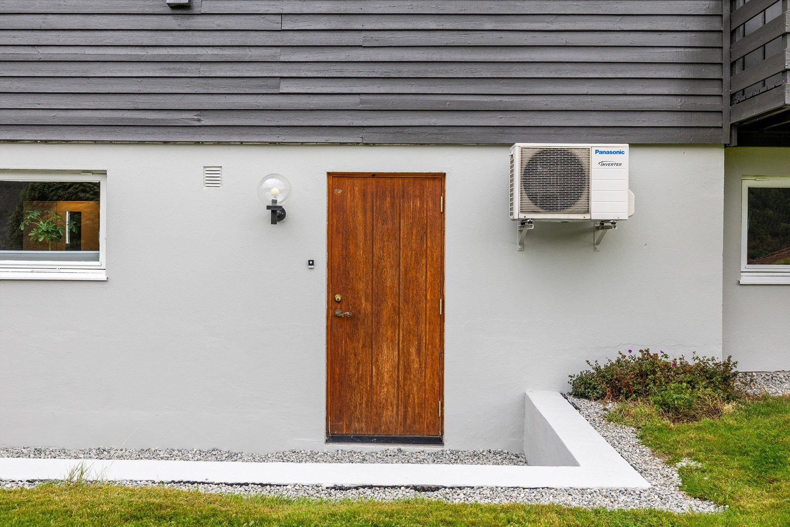 Inngangsparti underetasje. Galleribilde