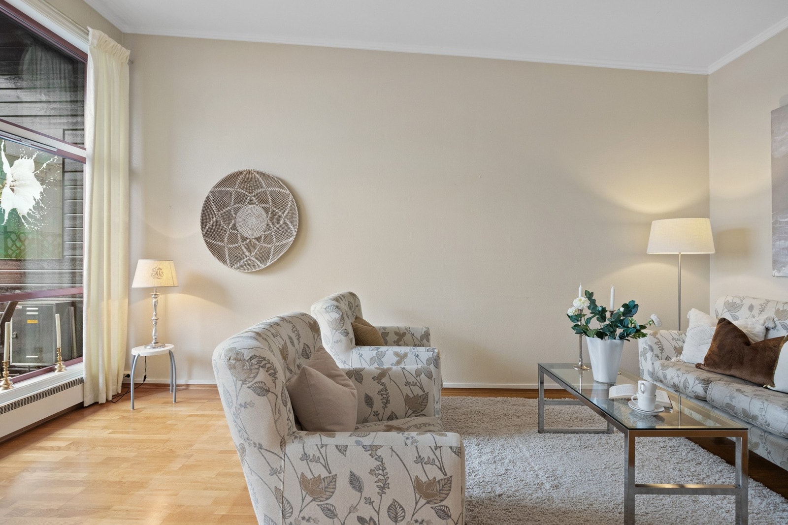 God takhøyde og gjennomgående planløsning. Galleribilde