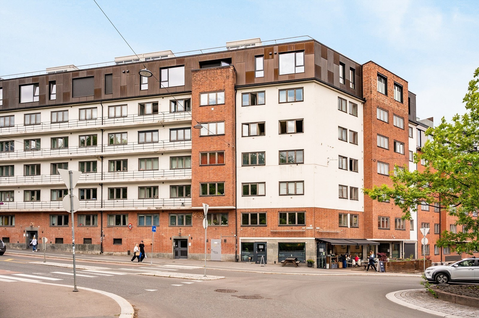 Fasade mot gate Galleribilde