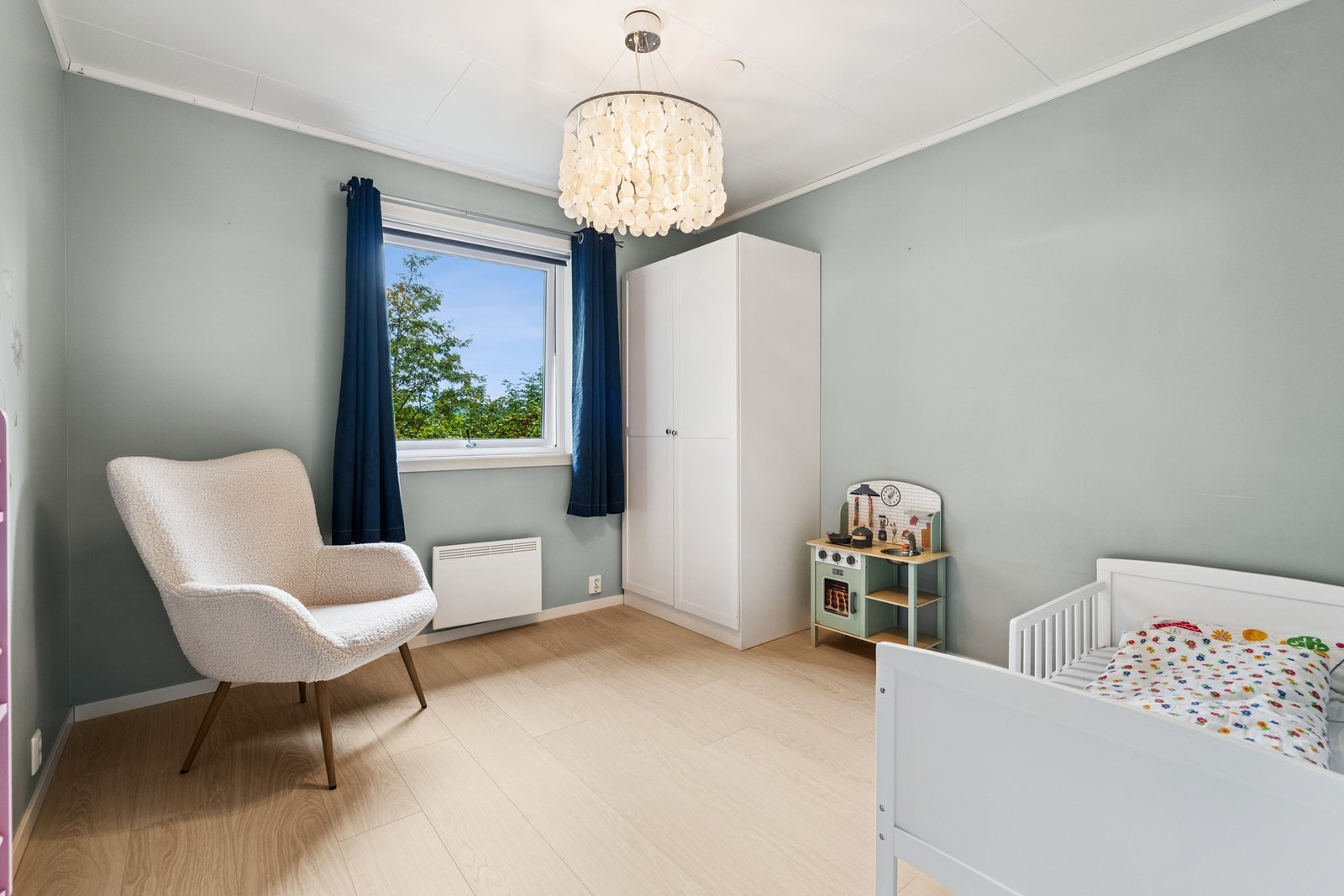 Soverom nr 2 i hovedetasje Galleribilde