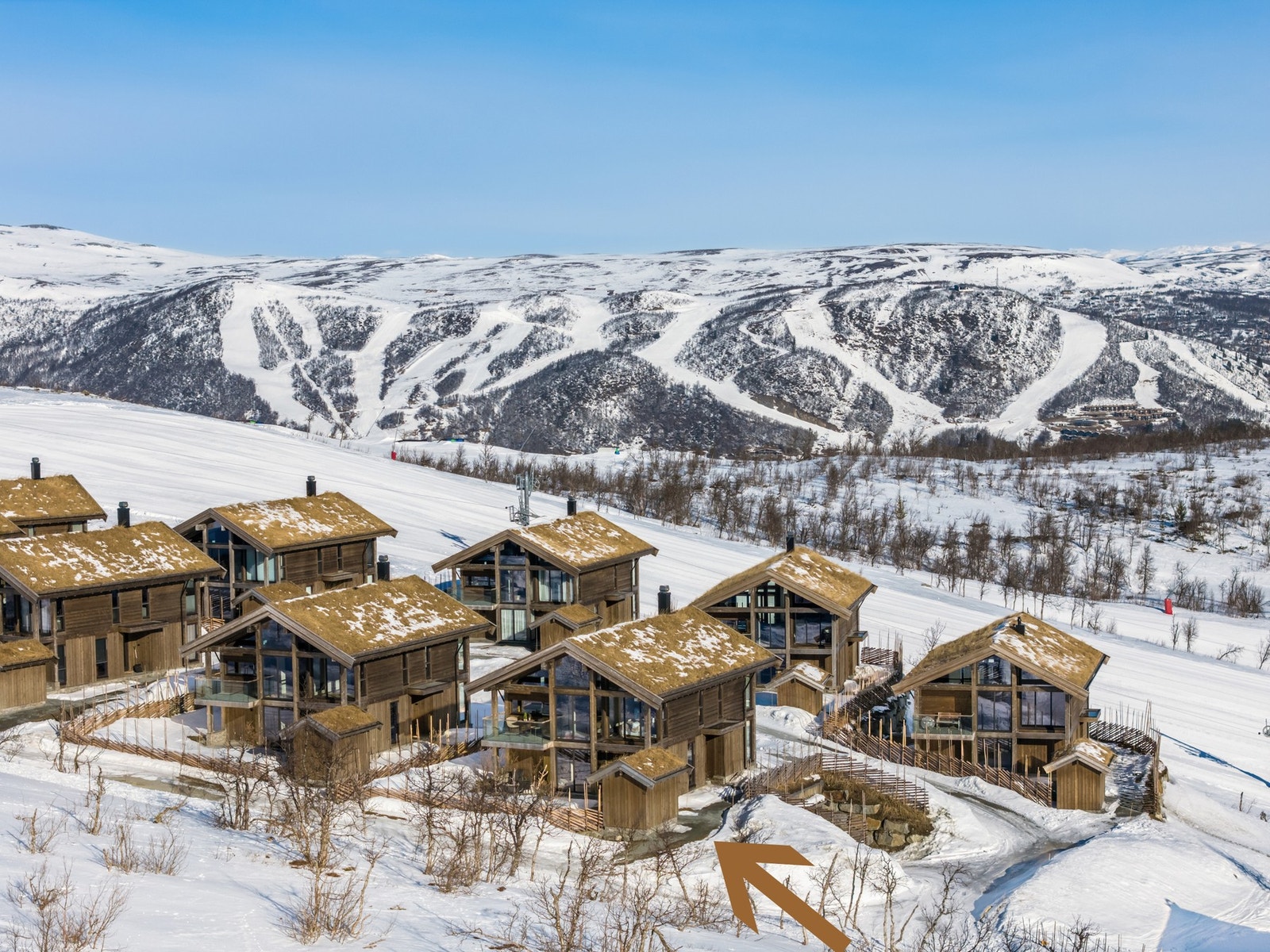 Kikut Chalet ligger midt i alpinbakken, og skibussen frakter deg enkelt mellom dalsidene