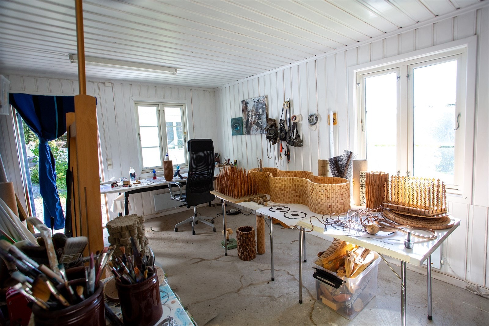 Fint isolert hobbyrom/arbeidsrom ved dobbelgarasjen. Galleribilde