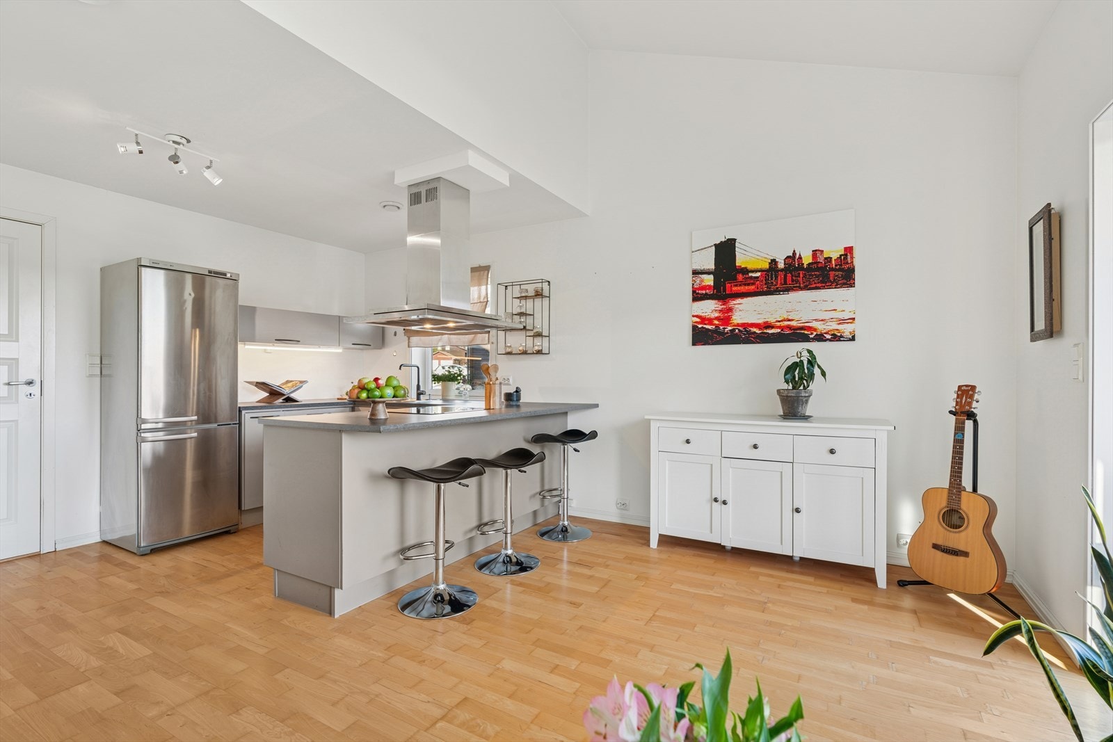 Det er balansert ventilasjon i leiligheten. Galleribilde