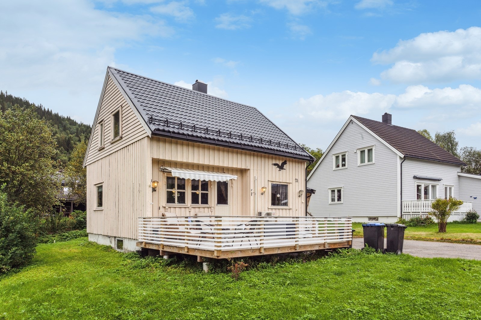 Her finner man en trivelig enebolig over 3 plan Galleribilde