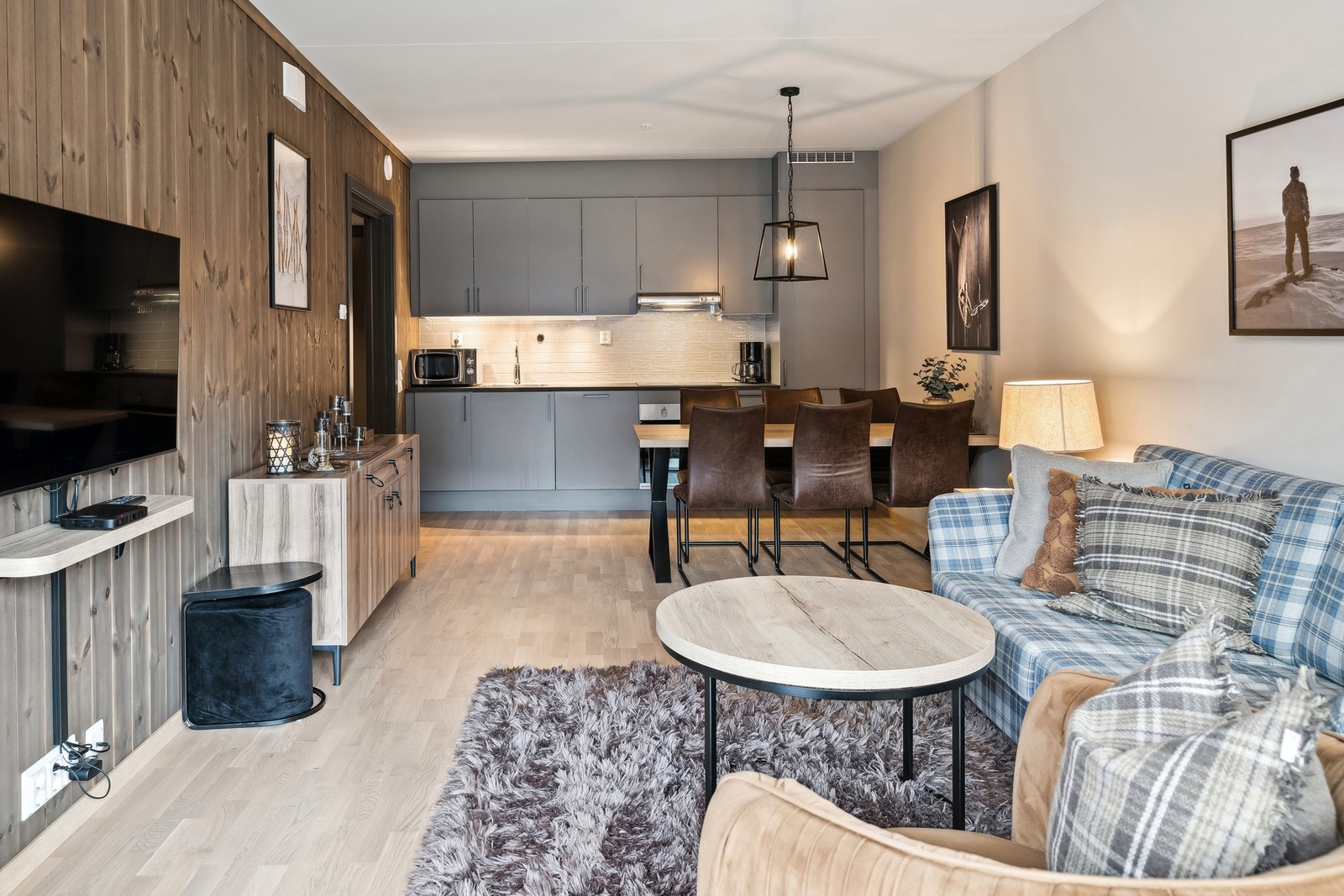 Velkommen inn i en trivelig og fresh leilighet! Galleribilde