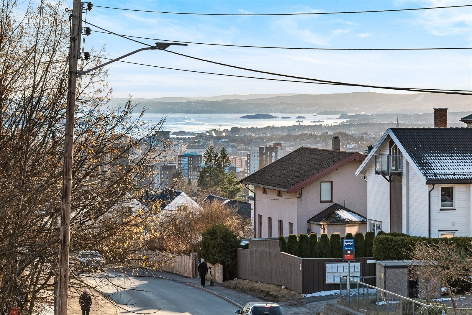 Fantastisk utsikt mot Oslo og fjorden fra balkongen. Galleribilde