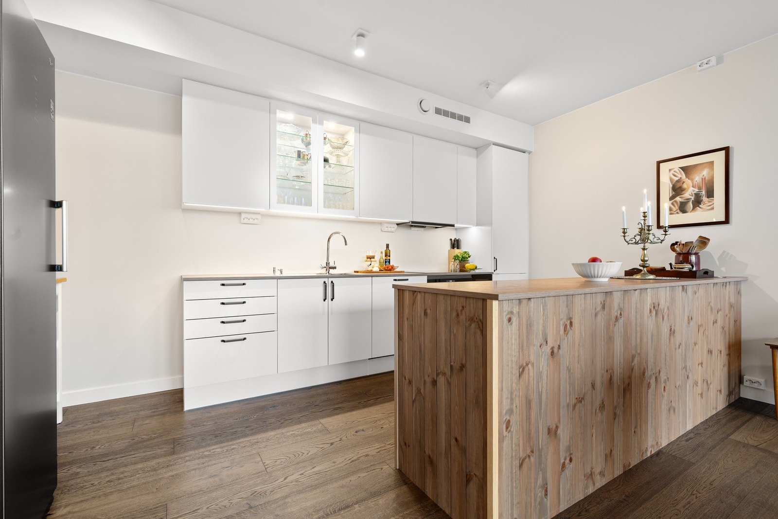 Påkostet HTH-kjøkken av god kvalitet Galleribilde