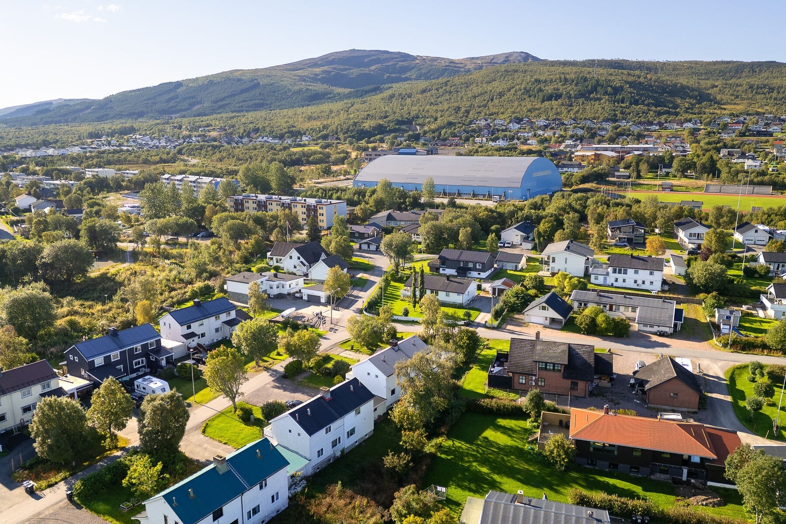 I tillegg er det nærhet til attraktivt og godt tilrettelagt turområde i skog og mark. Galleribilde