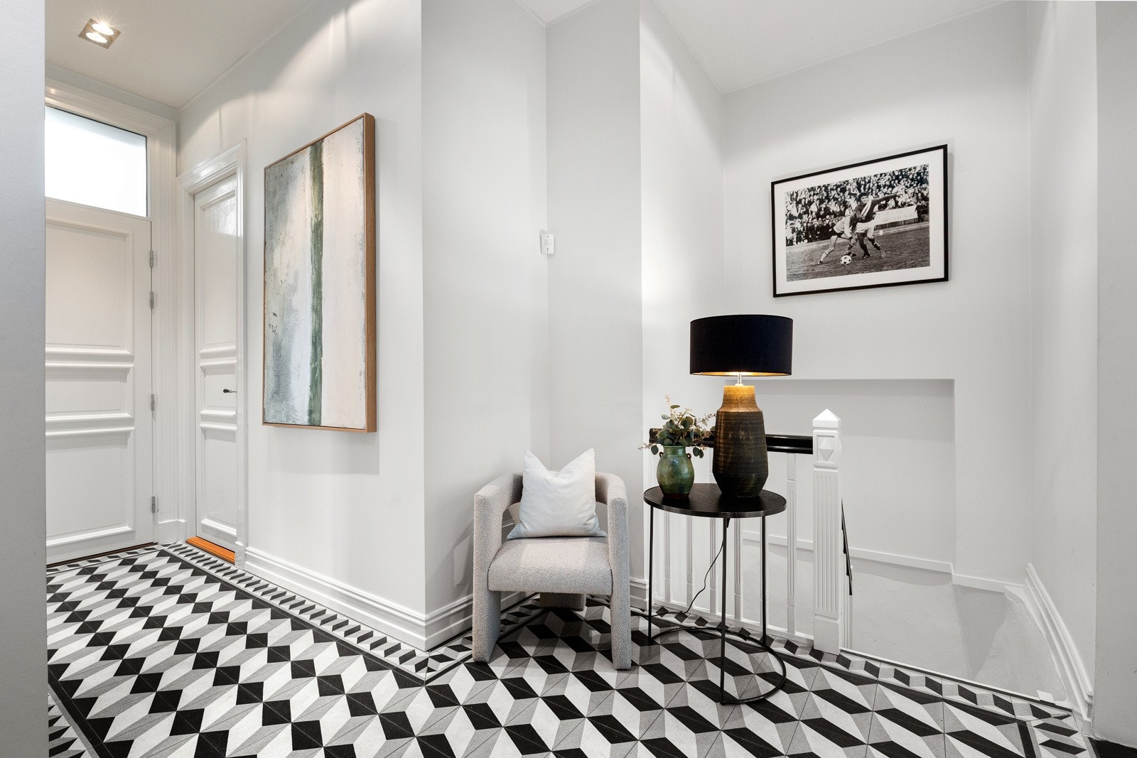 Leiligheten er fordelt over to plan Galleribilde