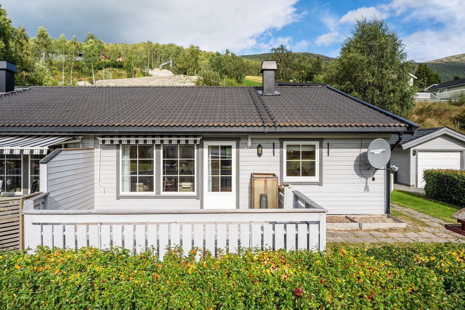 Krokjordet 5A ligger i et veletablert område ca 2 km fra sentrum av Vågåmo. Galleribilde