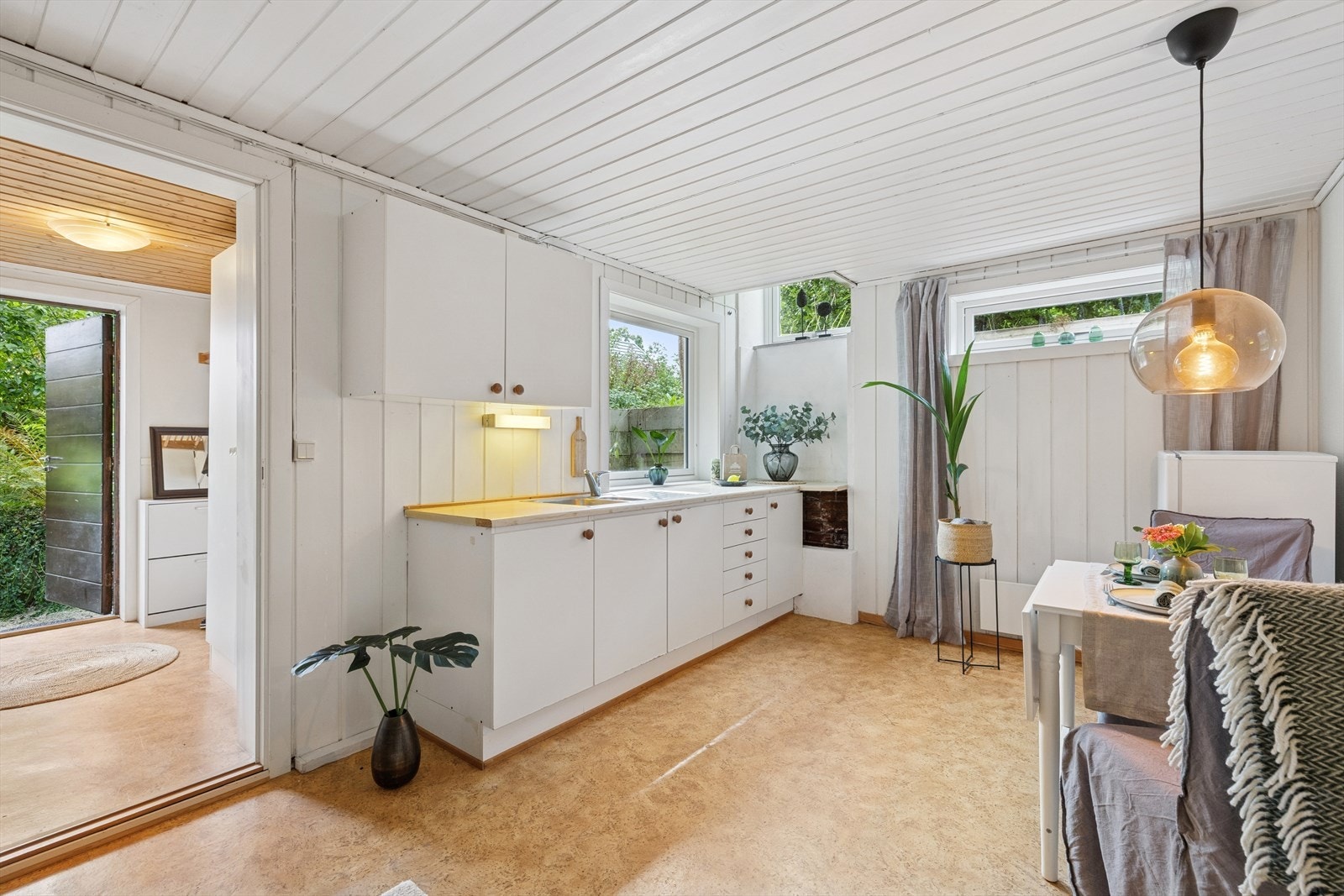 Her er det åpen stue/kjøkken. Galleribilde