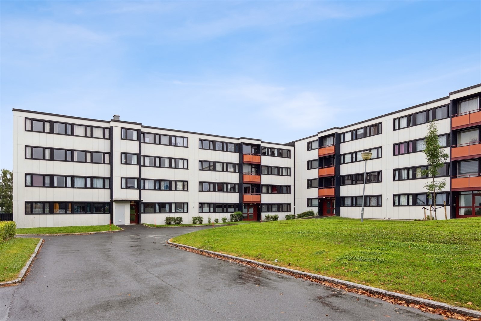 God beliggenhet vendt mot friareal Galleribilde