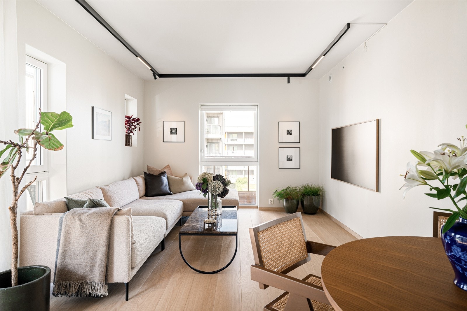 Det er fjernvarme og balansert ventilasjon som sørger for et godt inneklima. Galleribilde