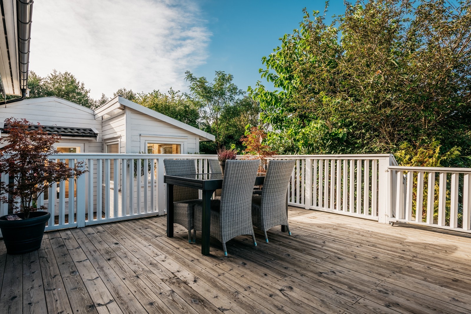 Utendørs spisebord Galleribilde