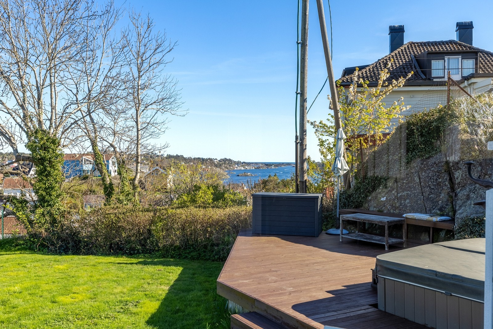 Flott utsikt fra terrassen Galleribilde