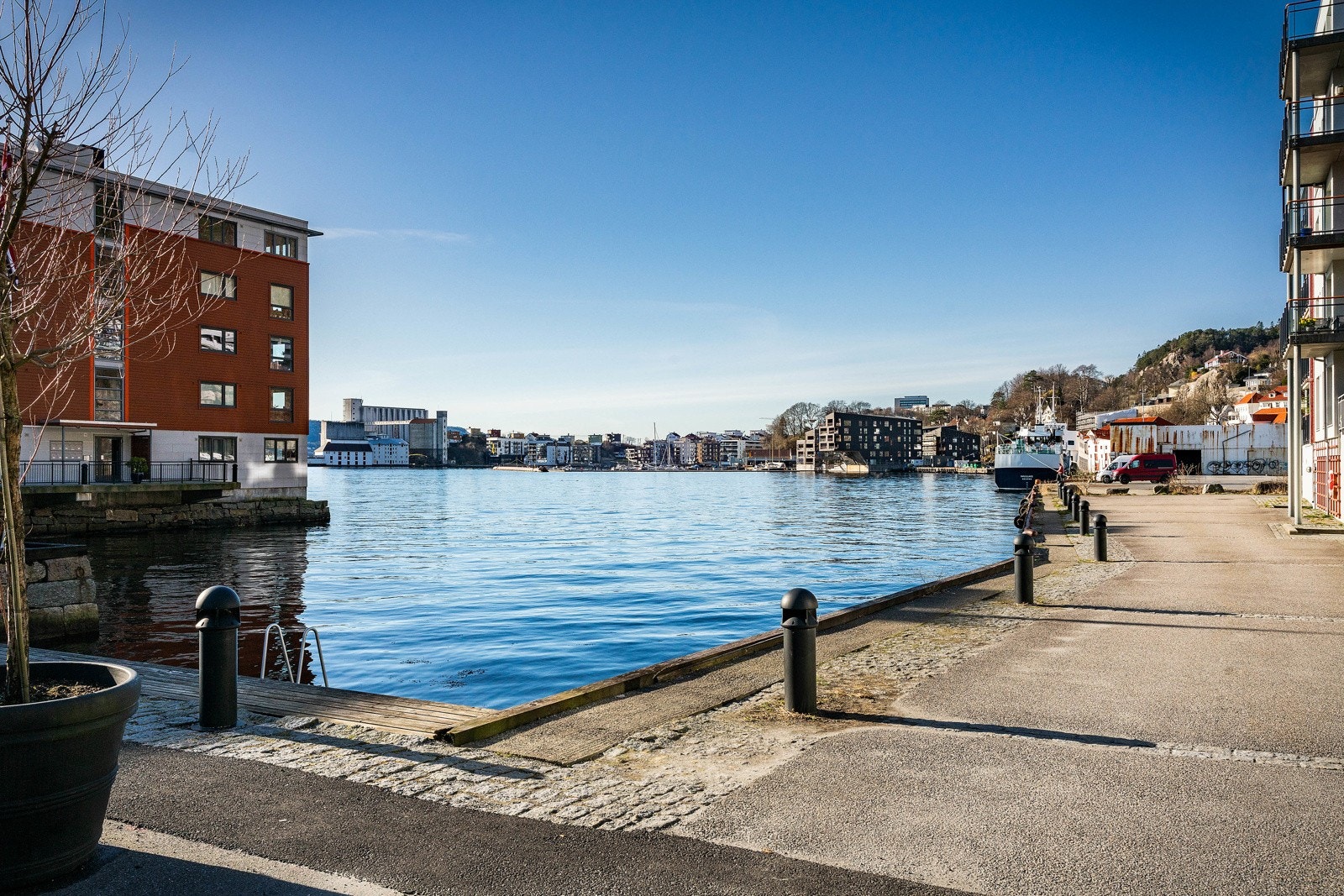 - Her bor du omkranset av nydelig promenade og flott natur - Galleribilde