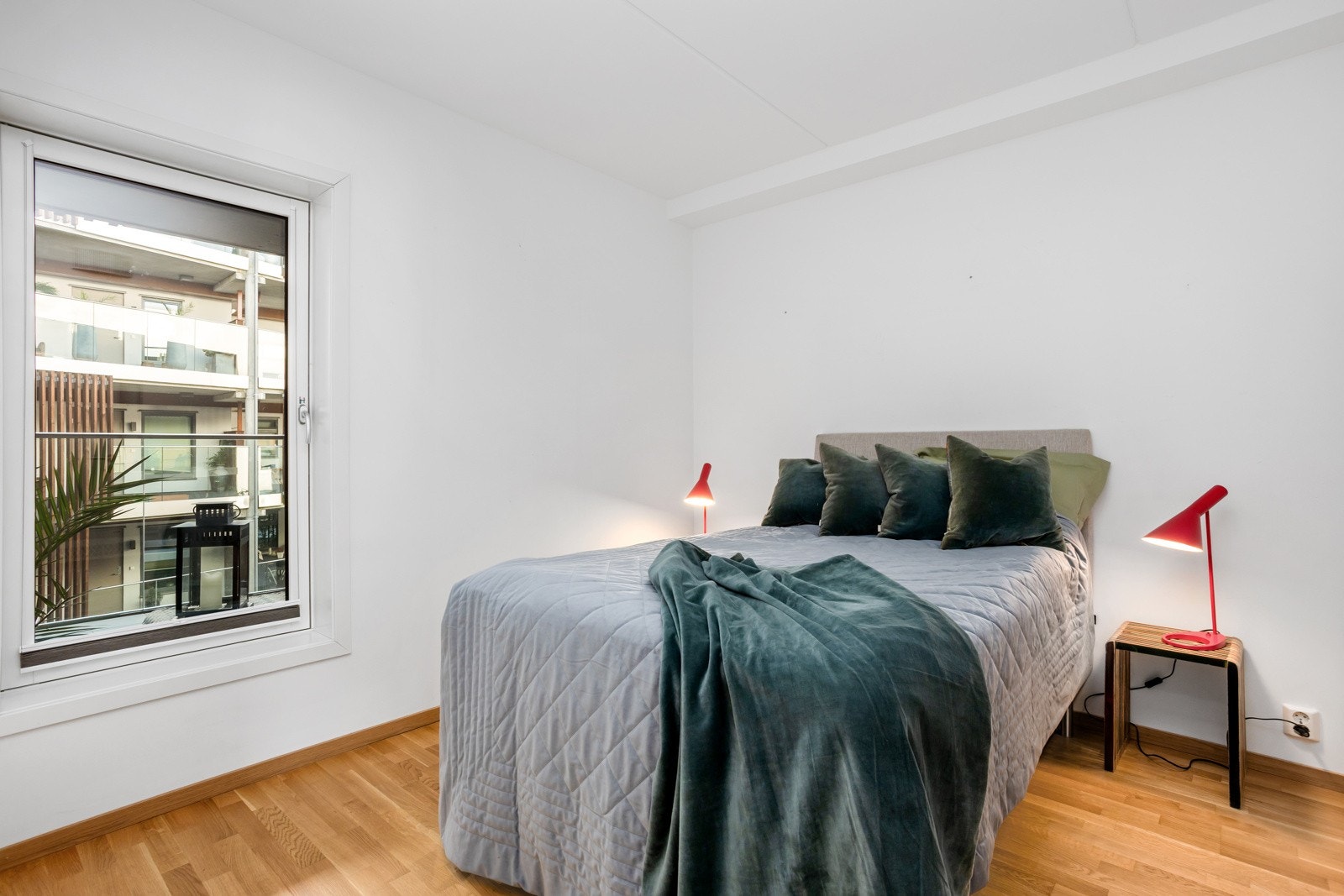 Soverom 1 er vendt inn mot rolig atrium Galleribilde