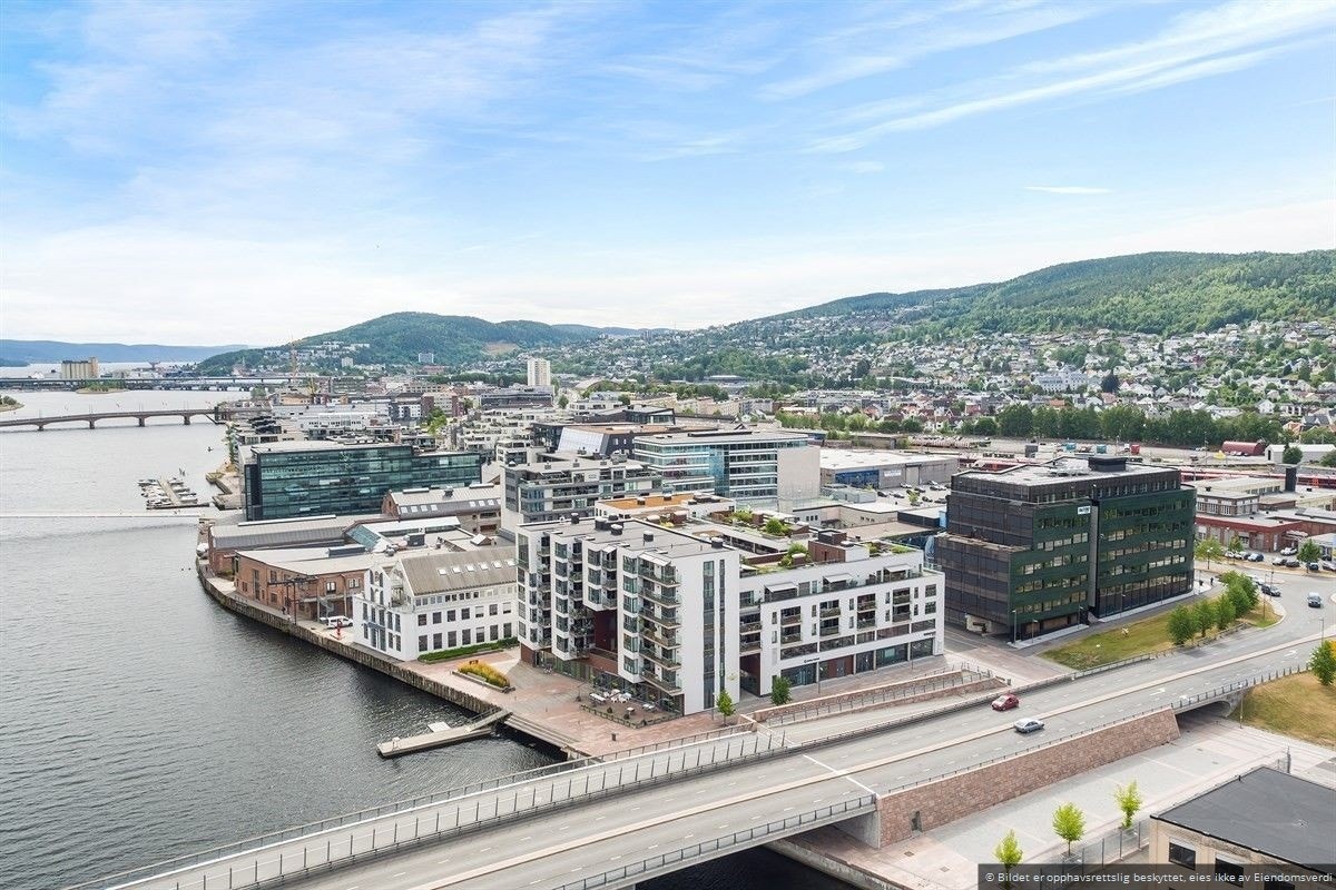 Pir 7 har en gunstig plassering ved elva Galleribilde