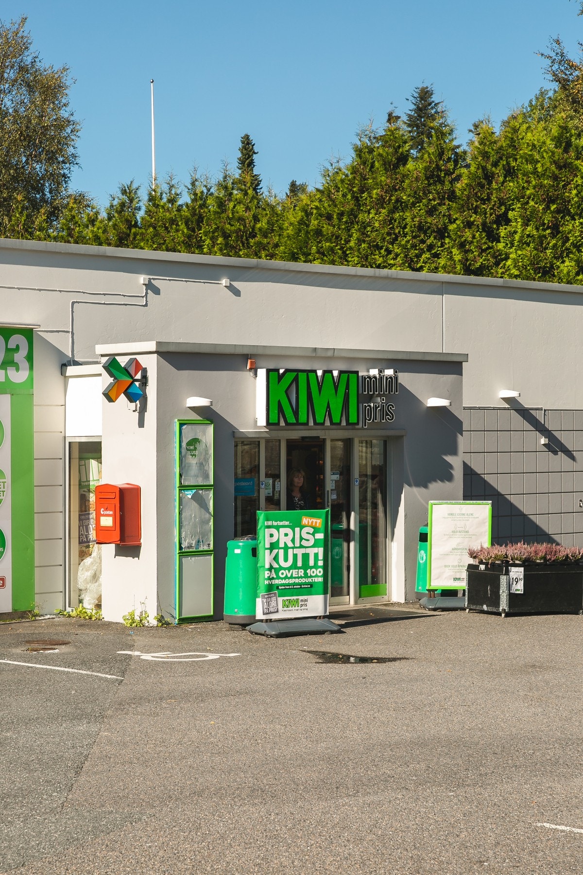 Dagligvarehandelen gjør man enkelt på KIWI Tertnes. Galleribilde