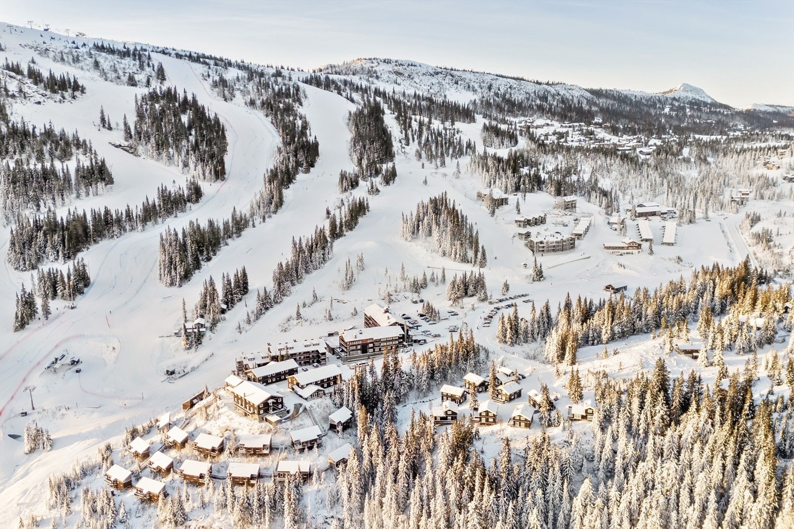 I tilknytning til alpinanlegget finnes det cirka 600 km med langrennsløyper. Galleribilde