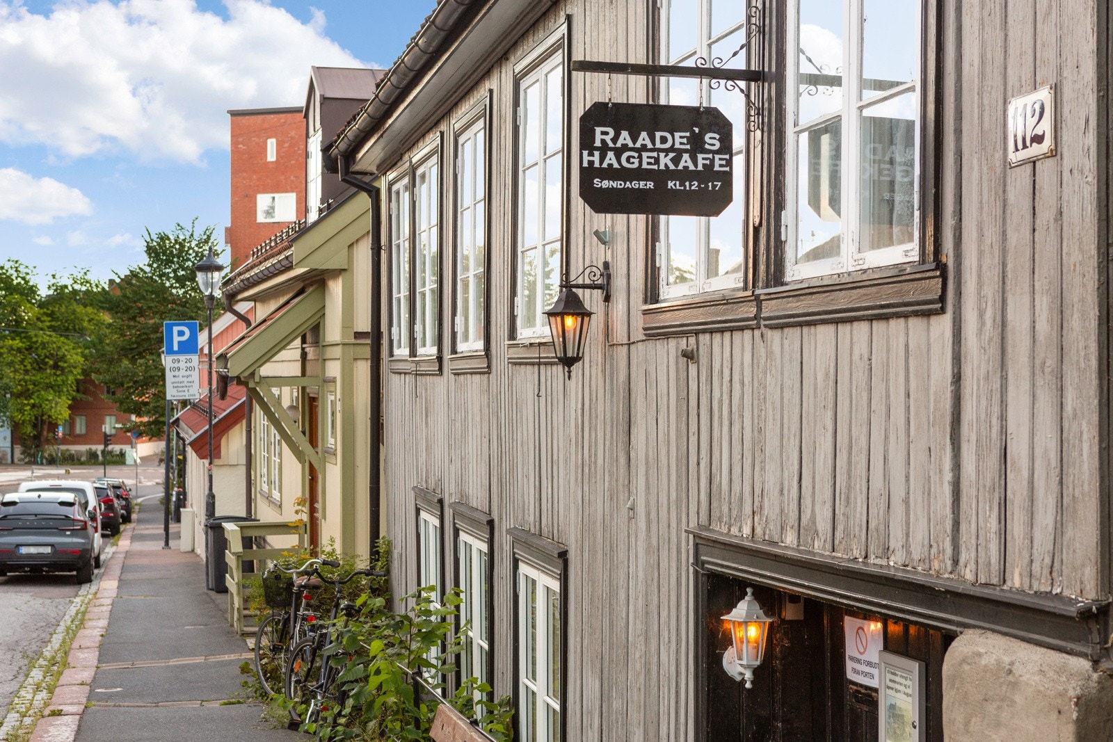 Raades Hagekafe hvor en kan kjøpe sveler hver søndag! Galleribilde