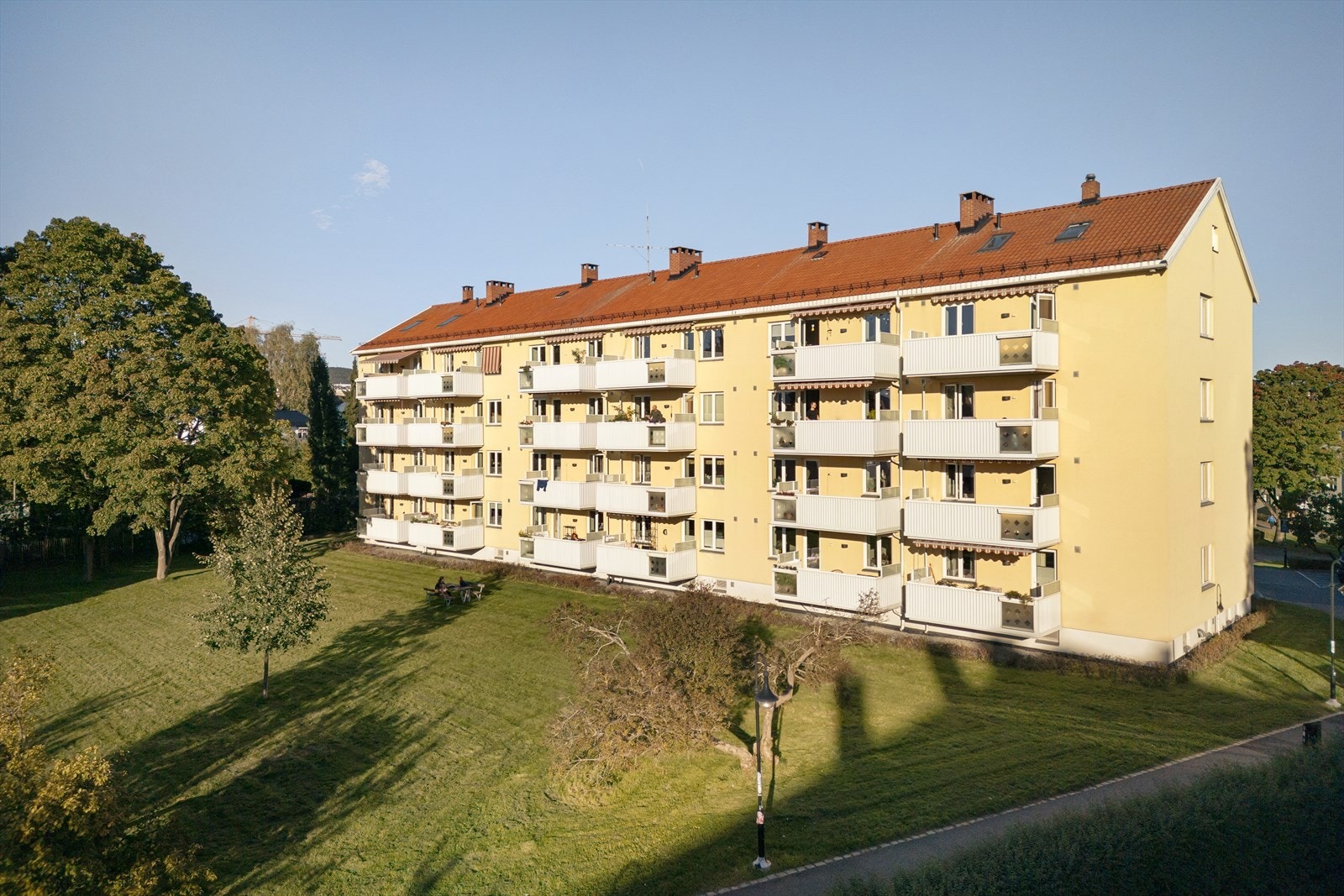 Rolig borettslag på Keyserløkka med nærhet til kollektivtransport. Galleribilde