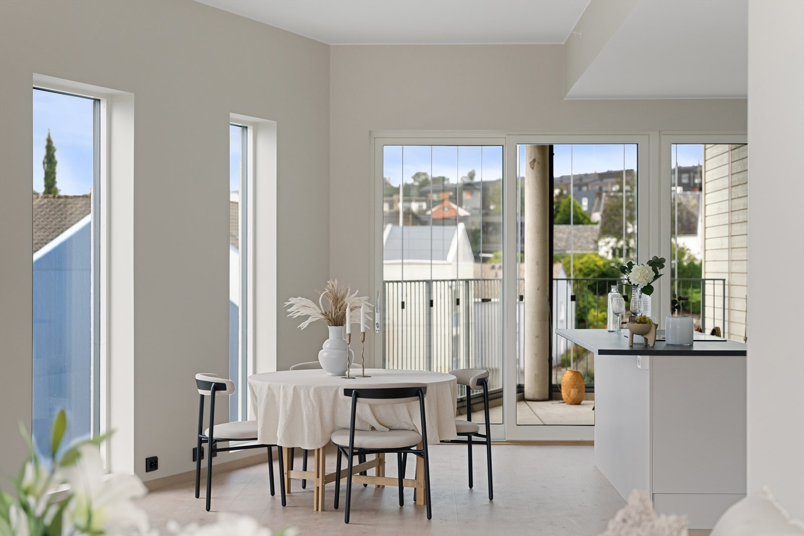 God plass til spisebord Galleribilde