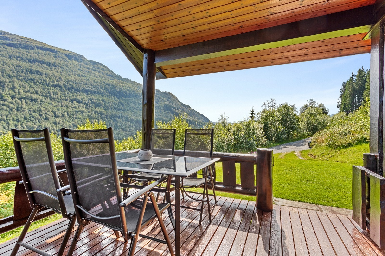 Opning for direkte tilkomst til terrassen. Galleribilde