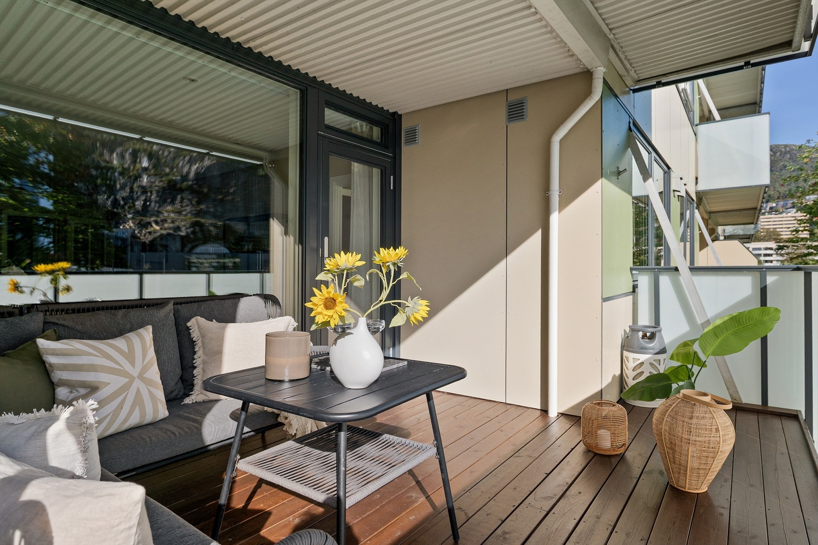 - God plass til en sittegruppe - Galleribilde