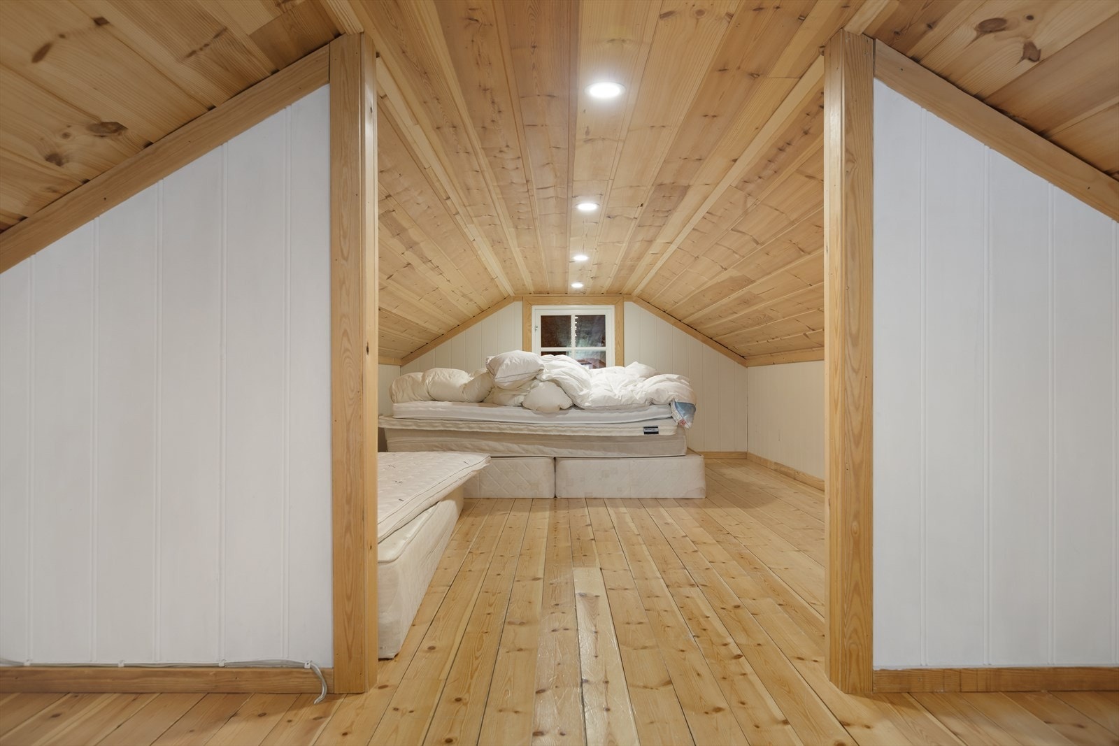 Hems innredet med sengeplasser. Galleribilde