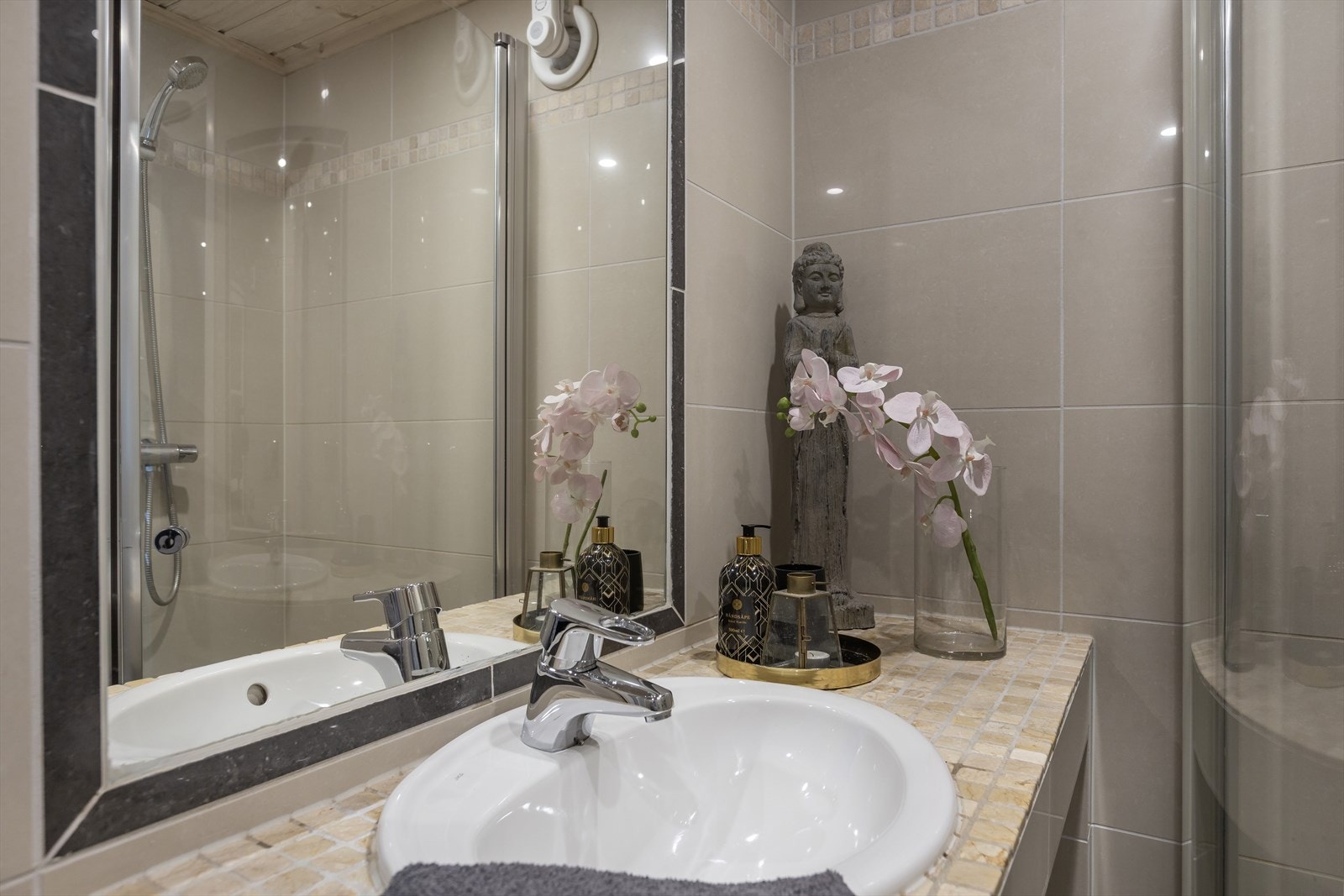 Stilren innredning. Galleribilde