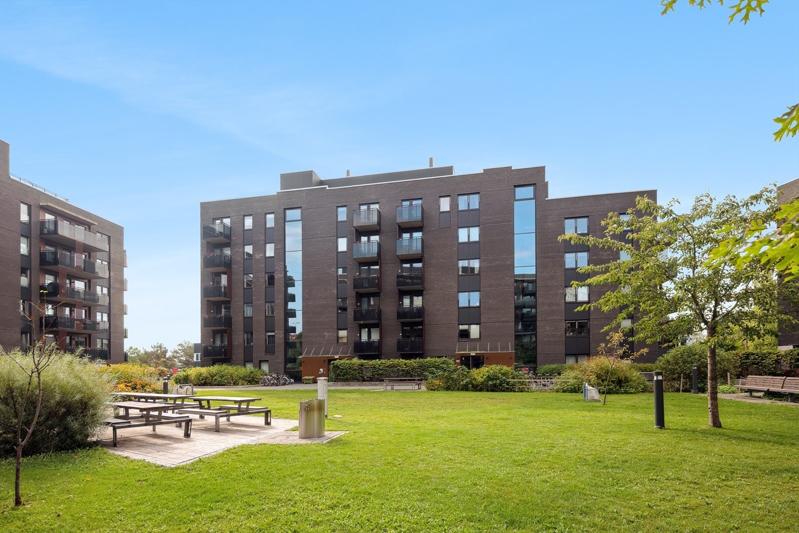 Fasadebilde. Galleribilde