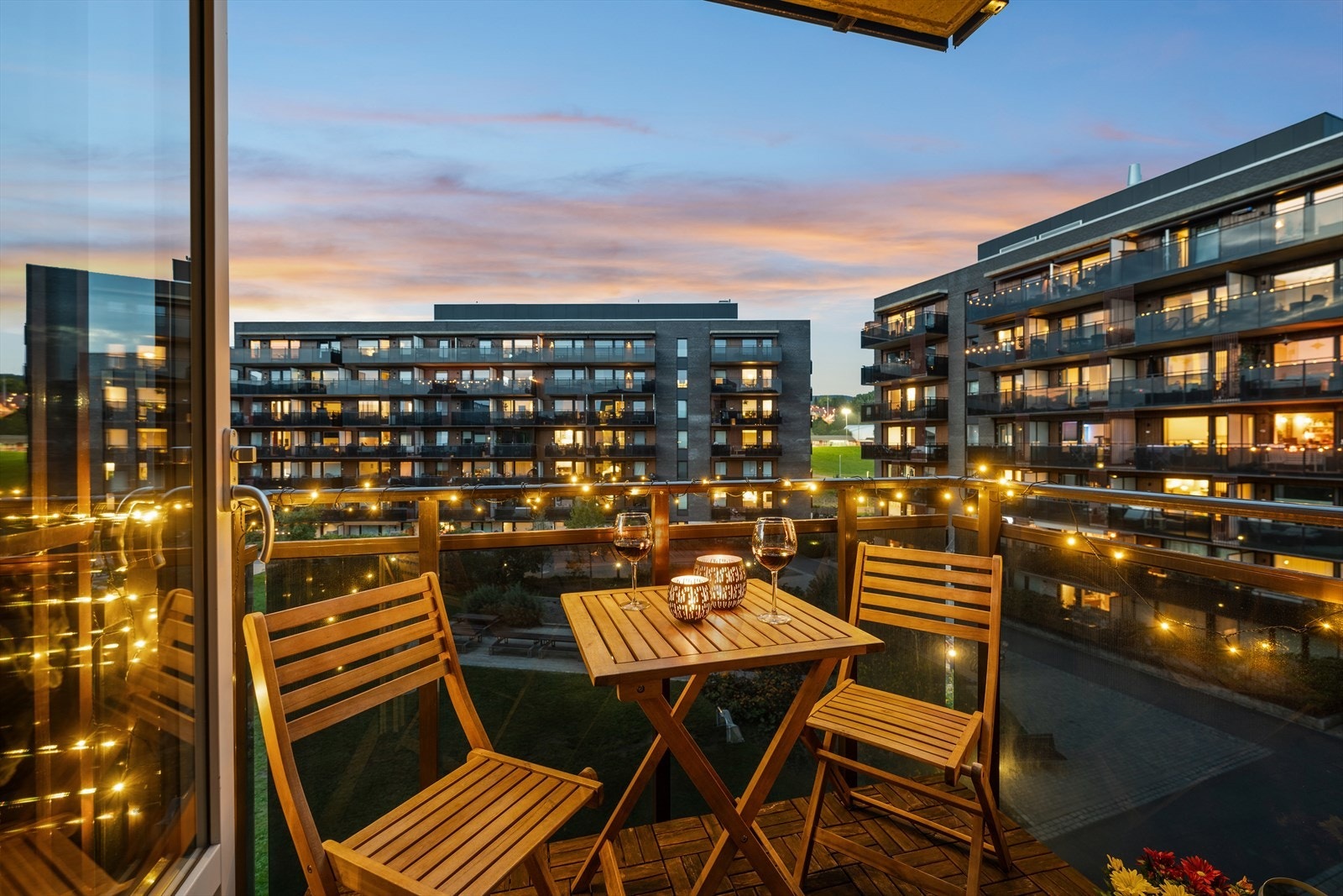 Fantastisk kveldsstemning på balkong nummer 2! Galleribilde