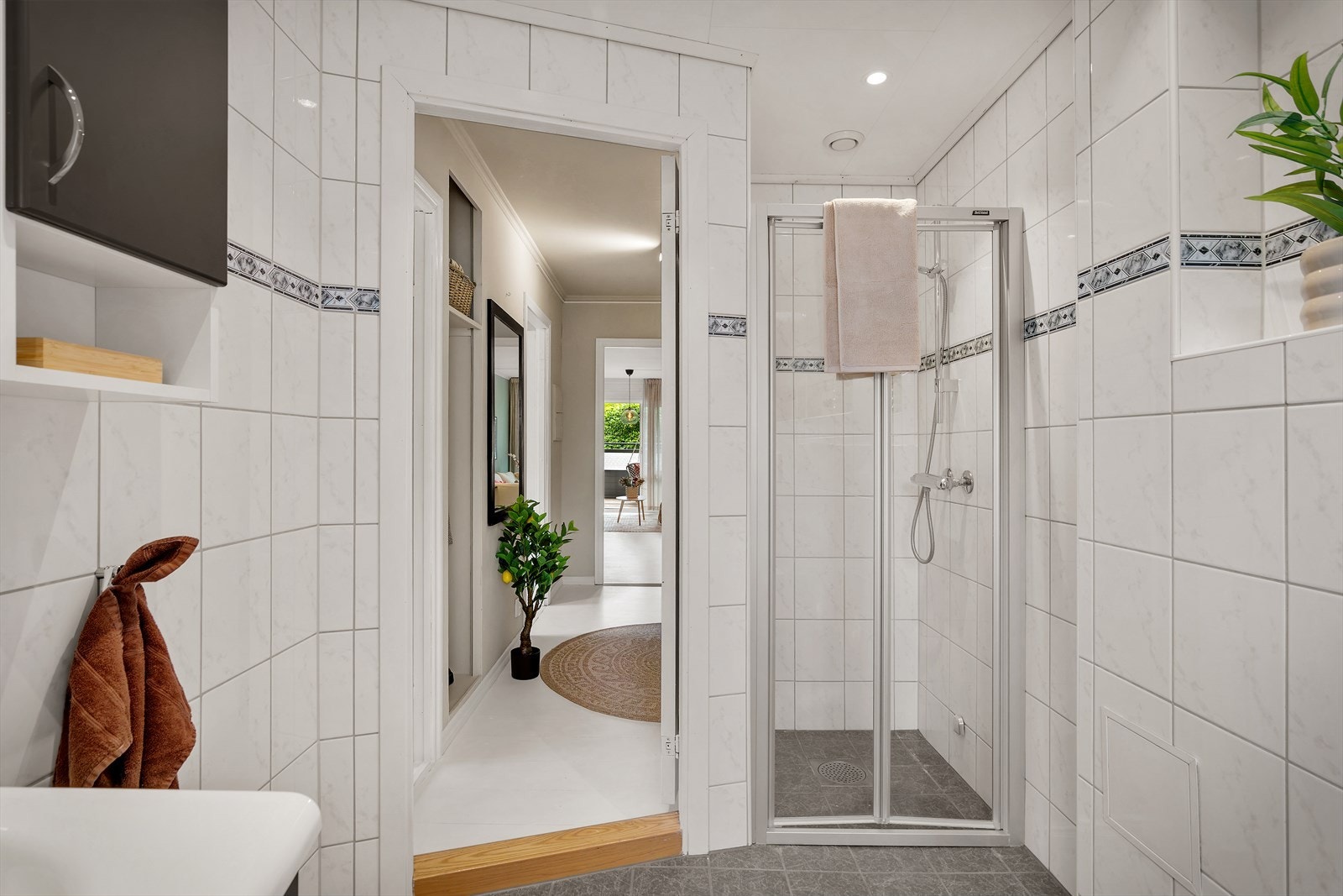 - Badet er pusset opp i 2009 i regi av borettslaget - Galleribilde