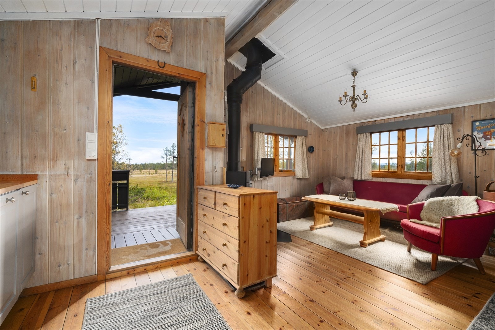 Adkomst til terrasse fra stue/kjøkken Galleribilde