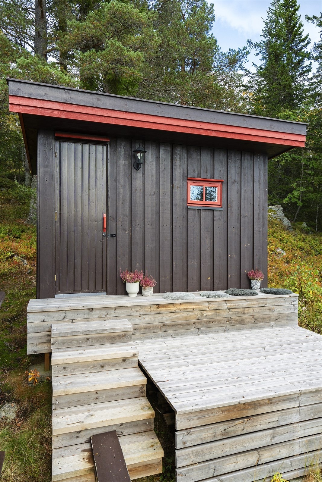 Bod med badstue og rom med dusjkabinett. Galleribilde