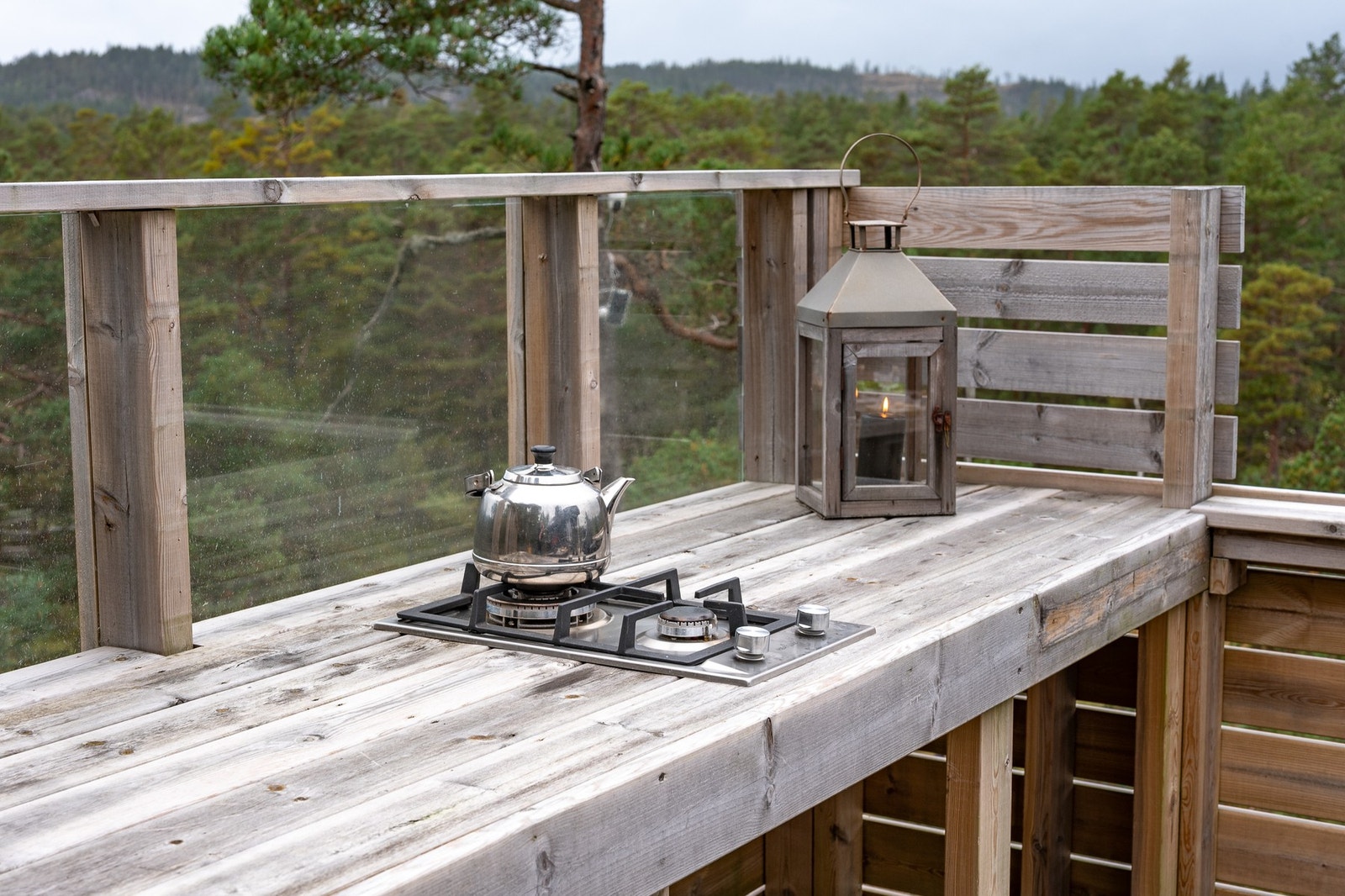 - Det er også laget utekjøkken med gass koketopp - Galleribilde