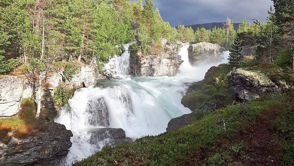 Grønfossen. Et flott turmål like ved tomtefeltet. Galleribilde