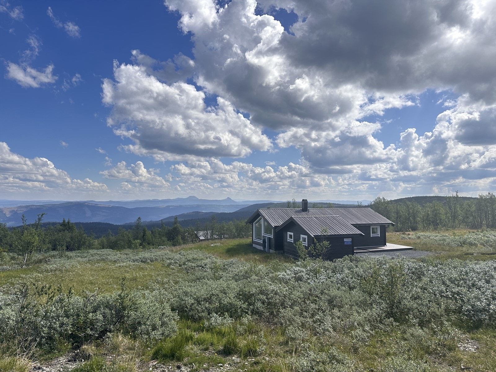 Velkommen til Svarthamarvegen 88, en eiendom presentert av EiendomsMegler 1 Fjellmegleren! Galleribilde