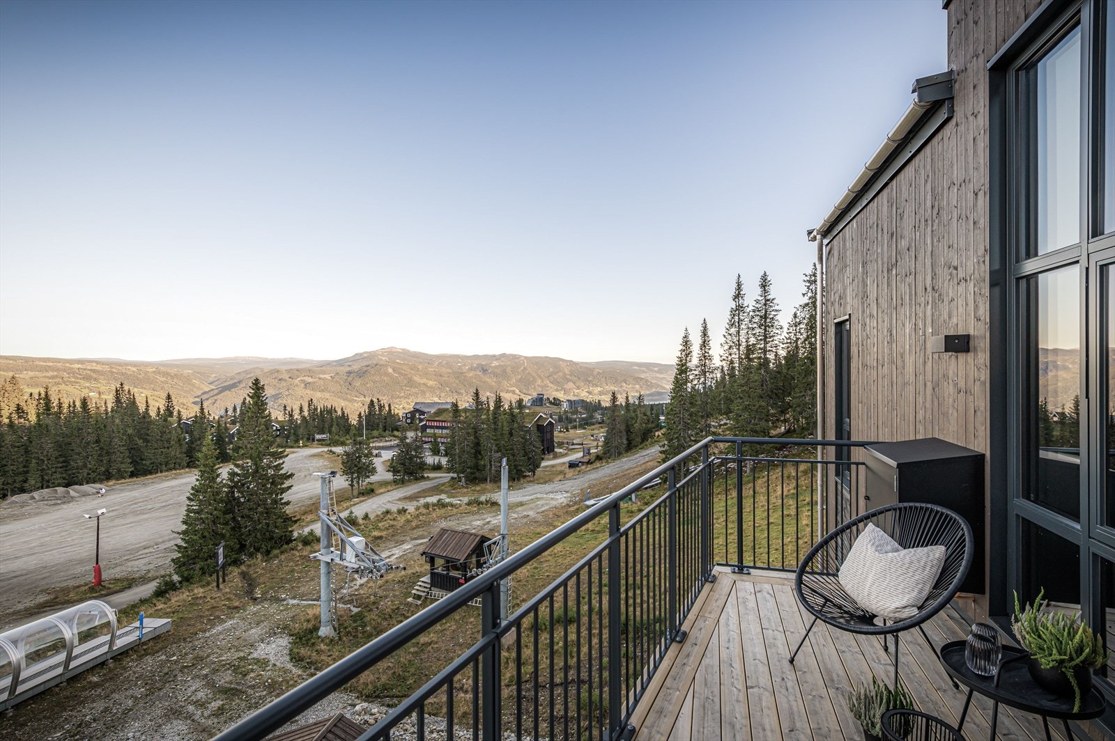 Her kan man virkelig nyte gode dager i fjellheimen Galleribilde