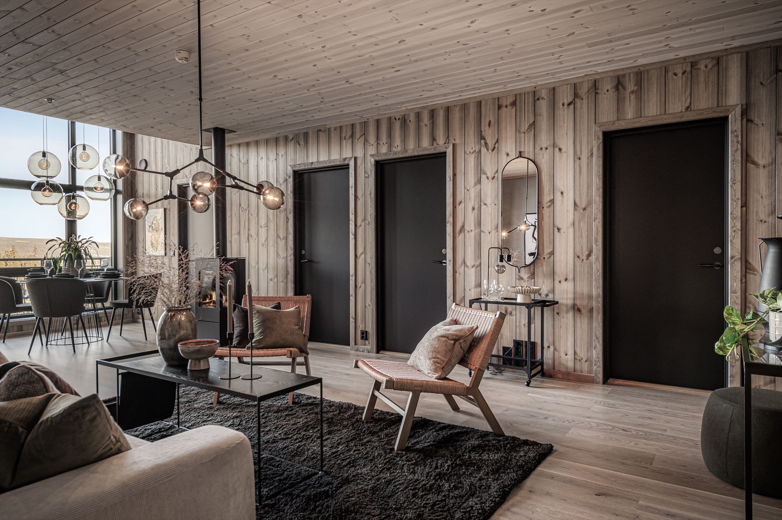 Her finner du også gasspeis som bidrar godt med lun hygge etter en lang dag i skiløypa. I tillegg har man varmekabler i gulv. Galleribilde