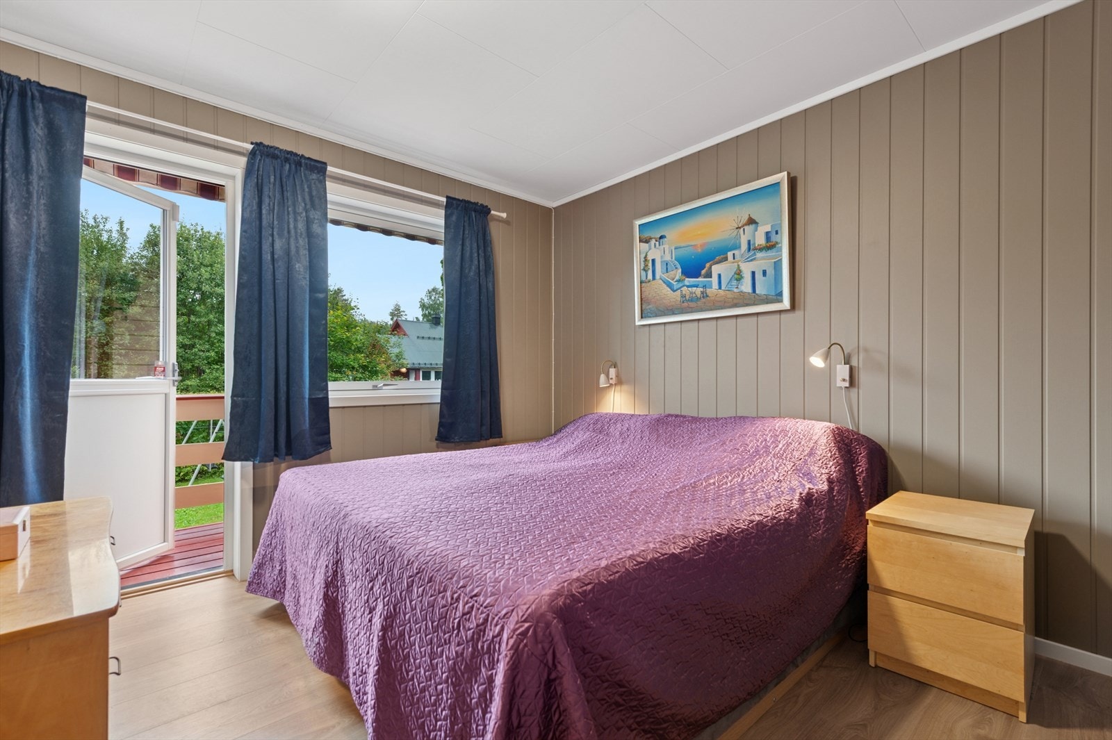 Hovedsoverommet har plass til en romslig seng | Egen balkong Galleribilde