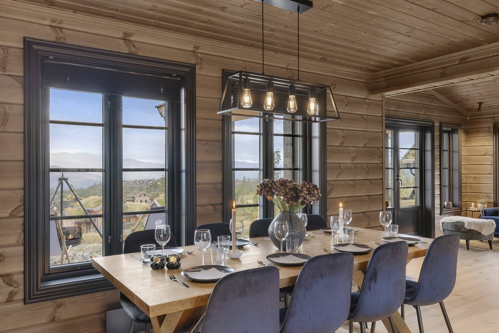 Her ligger alt til rette for sosiale sammenkomster med familie og venner Galleribilde