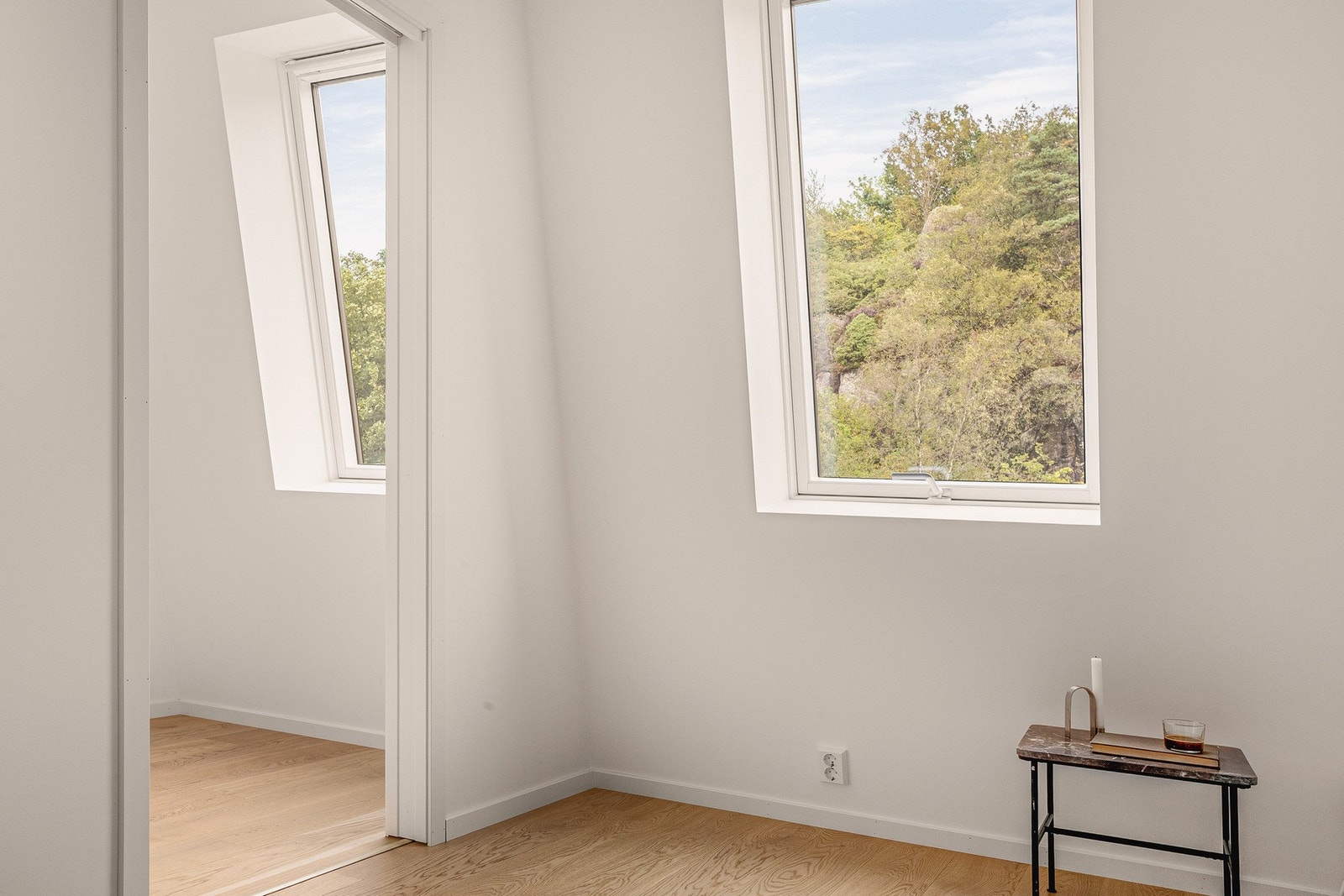 Vinduflatene sikrer optimalt dagslys. Galleribilde