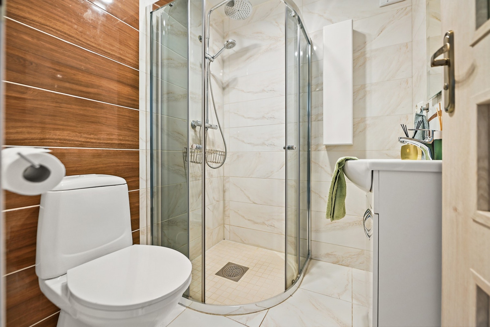 Baderommet i 1. etasje. Galleribilde