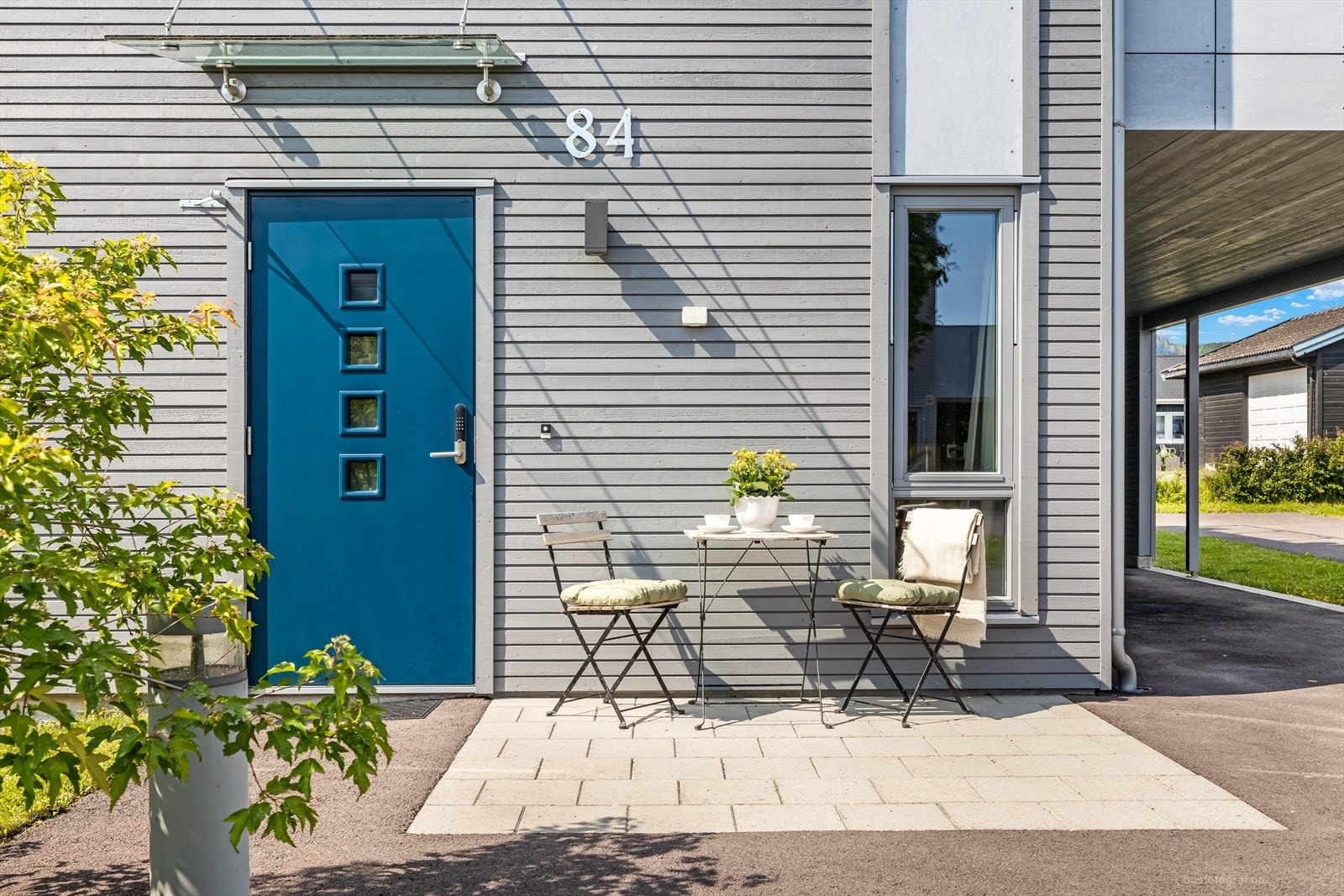 Velkommen hjem! Ytterdøren har en praktisk kodelås. Galleribilde