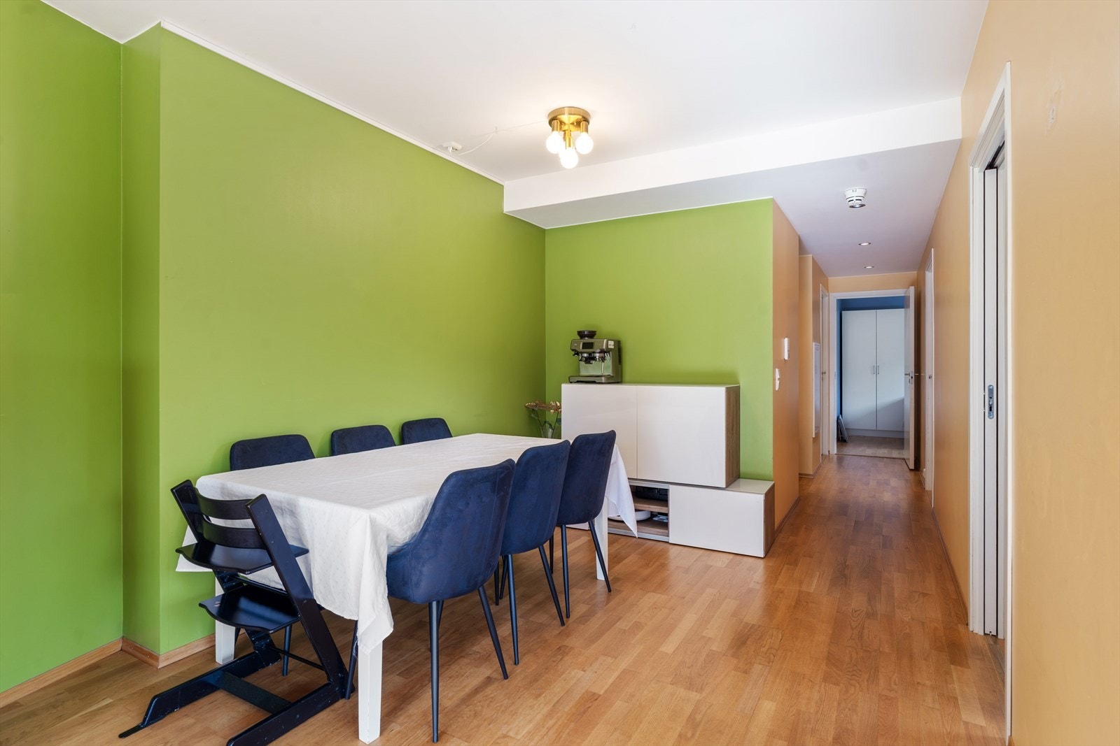 Større spiseplass. Galleribilde