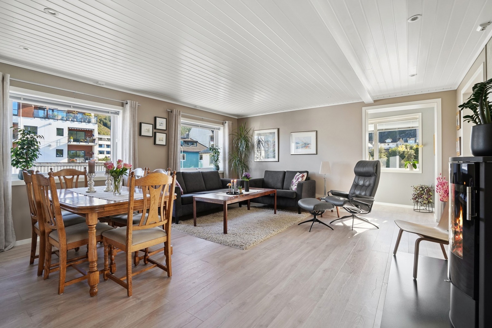 Stor og flott stue. Galleribilde