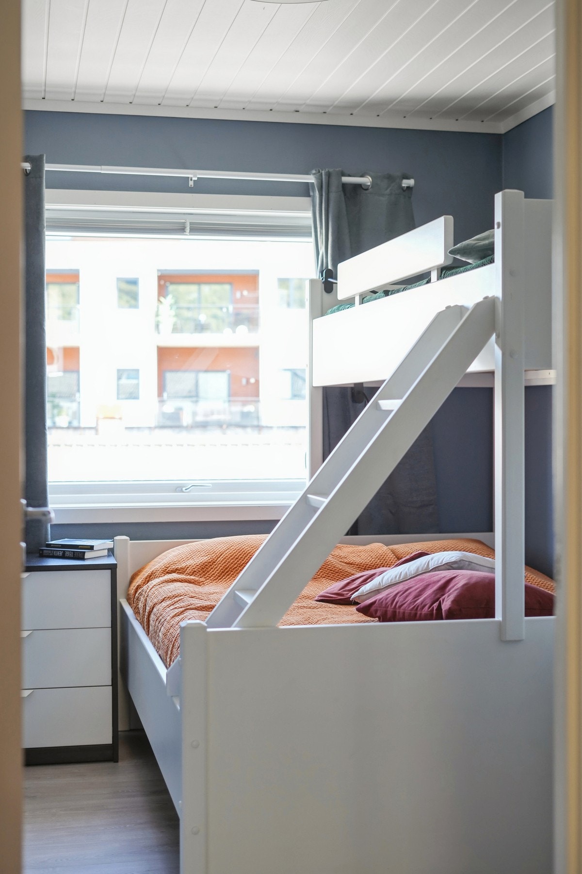 En gjennomgående fin fargepalett i leiligheten. Galleribilde